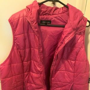 Puffy hooded vest